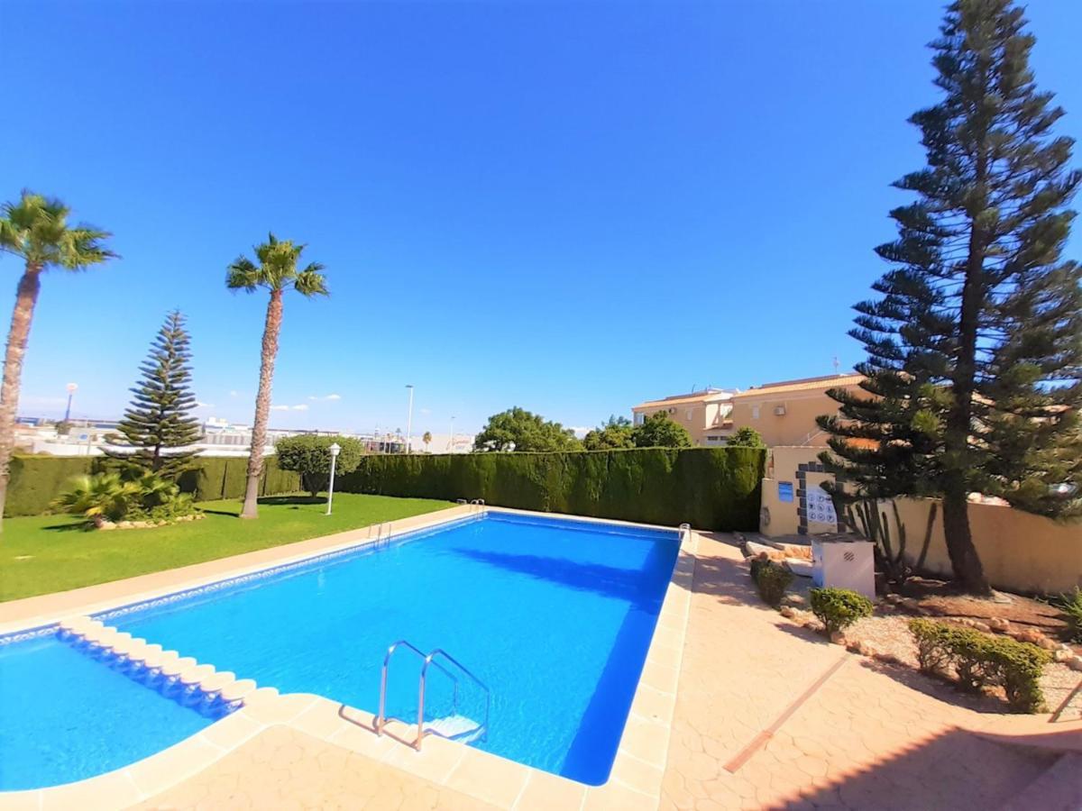 Casa Alegria Apartment With Pool Торевьиа Экстерьер фото